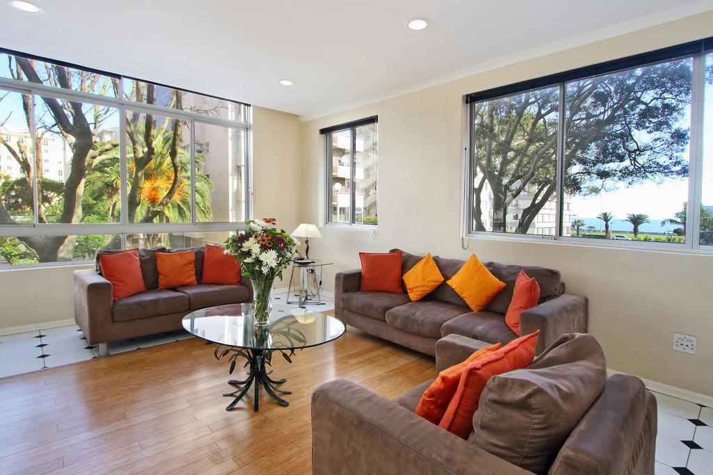 Berkeley Square Apartamento Cidade Do Cabo Exterior foto
